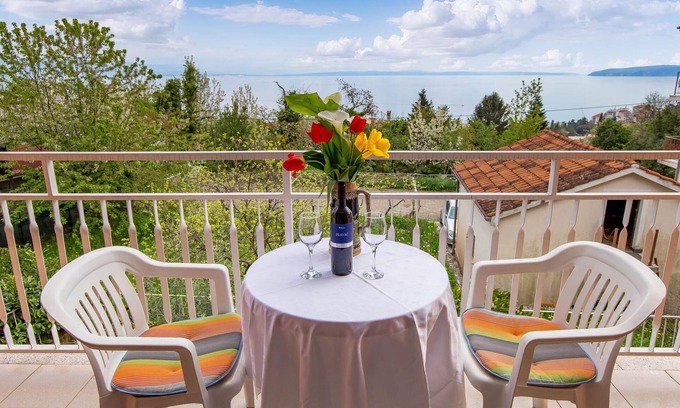 Opric Apartment | Nice apartment in Lovran with WiFi