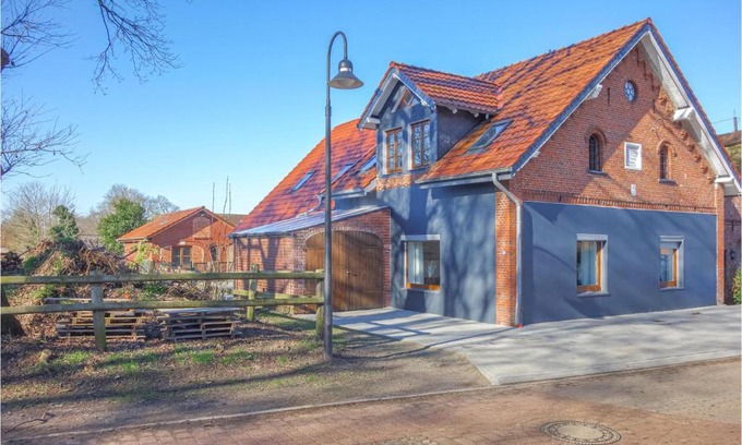 Loxstedt Apartment | Nice Apartment In Loxstedt With Kitchen