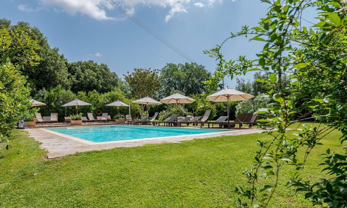Poggi del Sasso Villa | Nice apartment in villa for 2 people with A/C, WIFI, pool, TV, patio, pets allowed and parking