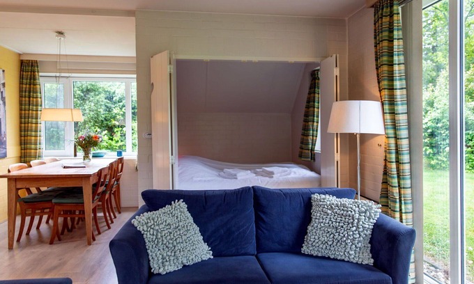 Municipality of Dalfsen House | Nice apartment in villa for 6 guests with WIFI, pool, TV, terrace and parking