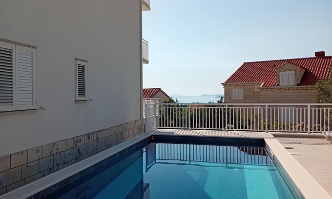 Zvekovica Apartment | Nice apartment in Zvekovica