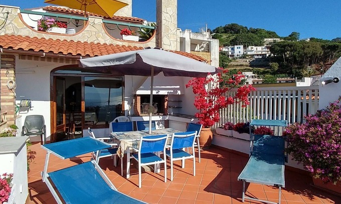 Fiaiano Apartment | Nice apartment for 9 guests with A/C, WIFI, TV, terrace and parking
