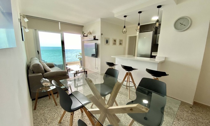 La Garita Apartment | Nice apartment on the beach with a large terrace facing the sea