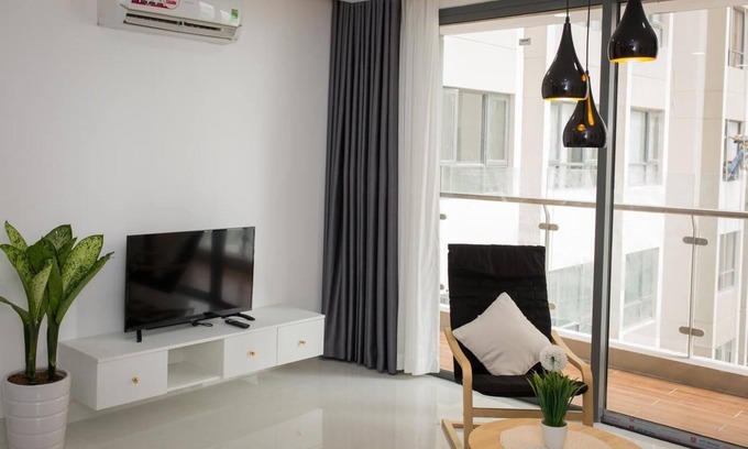 District 4 House | Nice Apartment at GoldView