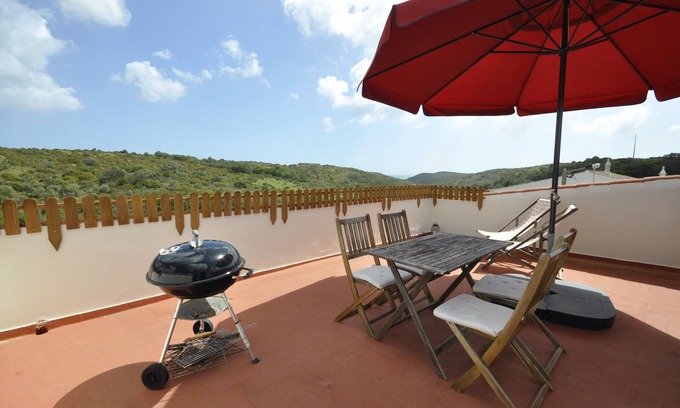 Vila do Bispo House | Nice Cottage with Terrace near Zavial