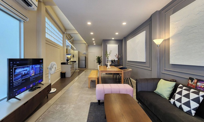 Talat Phlu House | Nice Decorated townhouse in local neighborhood, 10 minutes walk to BTS
