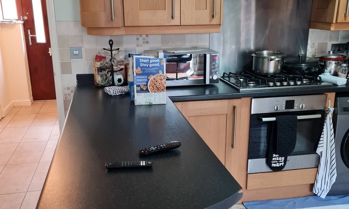 Sherborne St. John House | Nice ensuite room with Juliet balcony