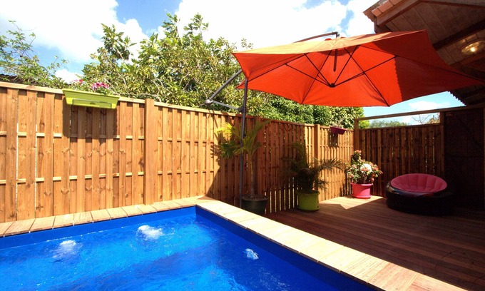 Le Moule Cottage | Nice F2 with terrace and private pool