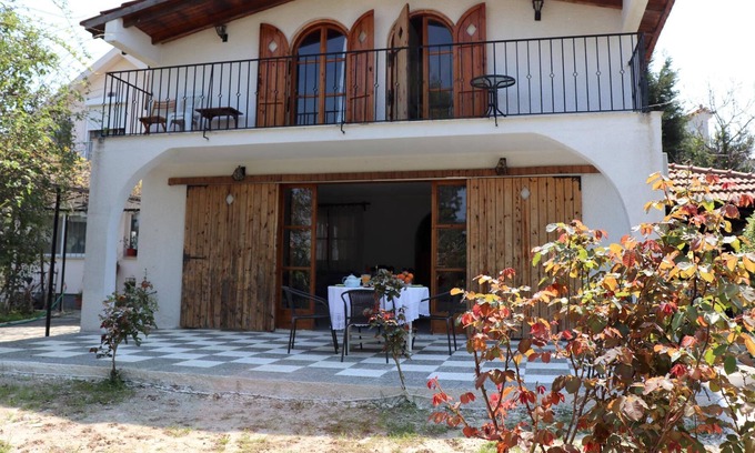Oropos House | Nice holiday house in an idyllic region, near the beach, Wifi | Chalkoutsi, Atti
