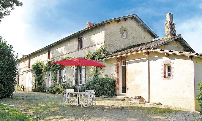 La Chapelle-Hermier House | Nice home in La Chapelle Hermier