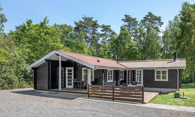 Sømarken House | Nice home in Aakirkeby with sauna