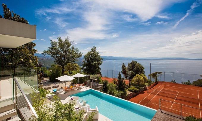 Pobri House | Nice home in Bregi with house sea view