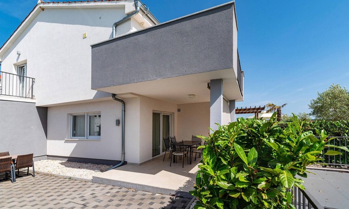 Debeljak House | Nice home in Debeljak with WiFi