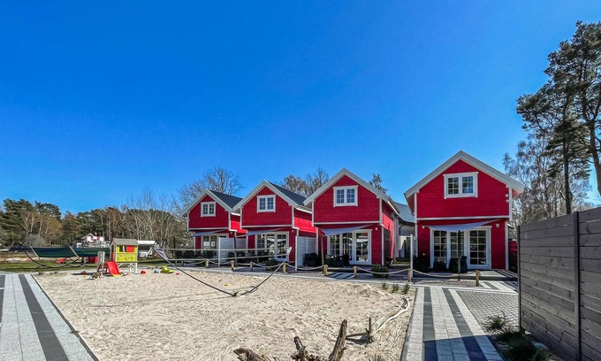 Debki House | Nice home in Debki with WiFi
