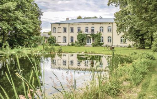 Friedland House | Nice Home In Eichhorst With Kitchen