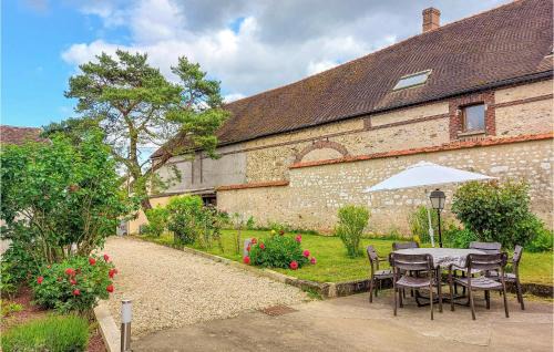 Etigny House | Nice Home In Étigny With Wifi