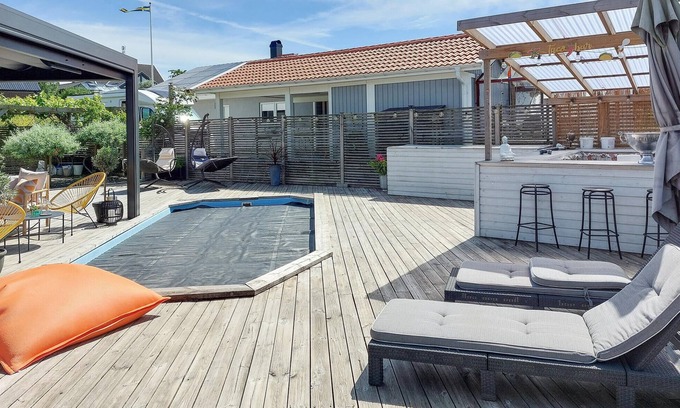 Kavlinge Municipality House | Nice home in Furulund with sauna