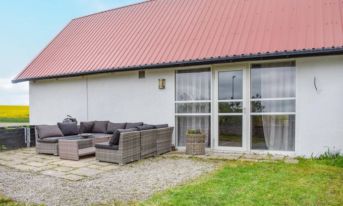 Glemminge House | Nice home in Glemmingebro with WiFi