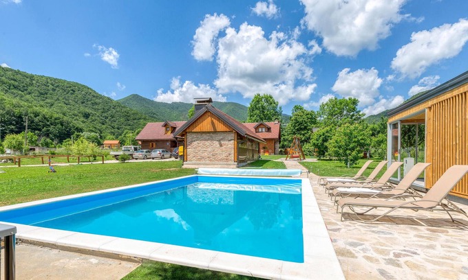 Trnovac House | Nice home in Gospic with sauna