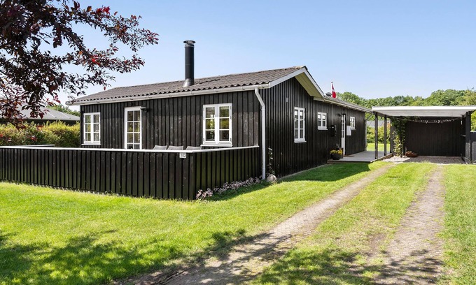 Diernæs Strandby House | Nice home in Haderslev with WiFi