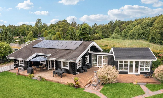 Hojby House | Nice home in Højby with WiFi