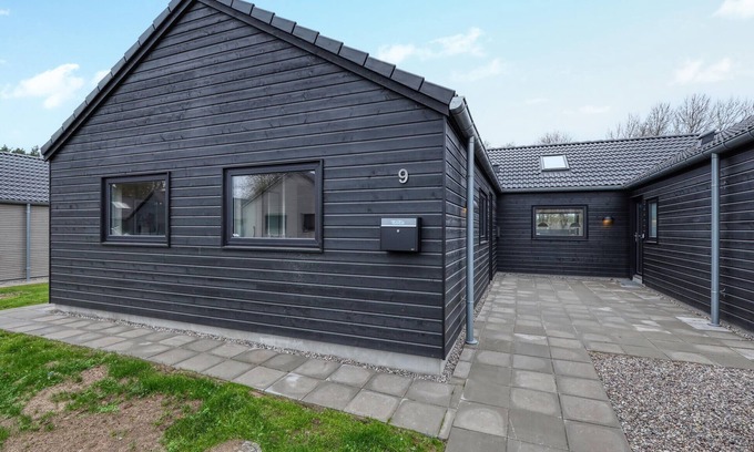 Jesendorf House | Nice home in Jesendorf with sauna