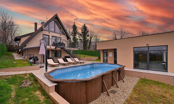 Kapela House | Nice home in Kapela with sauna