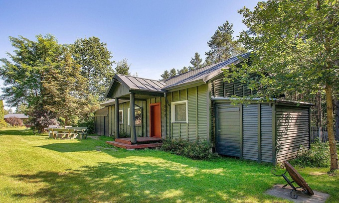 Linia House | Nice home in Poblocie with sauna