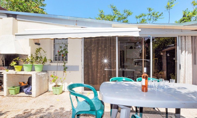 Torreilles-Plage House | Nice home in Torreilles with kitchen