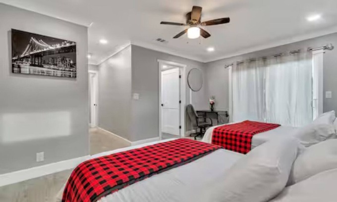 South San Jose House | nice house W/big kitchen safe/quiet neighborhood/ Free Wifi/Laundry/Parkings
