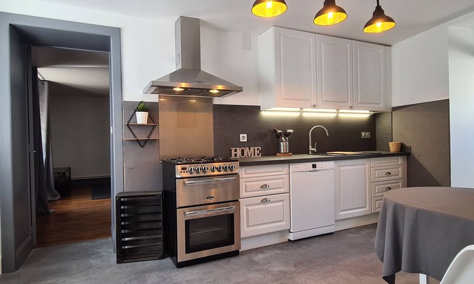 Darney House | Nice house with all comforts, 2 bedrooms, near spa towns, free parking