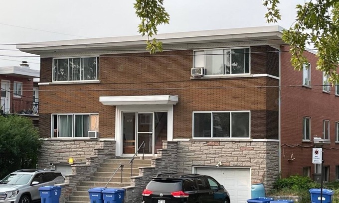 LaSalle Apartment | Nice Large 4 1/2 at 655 Lacharite LaSalle Qc Canada now or Later $1625/M