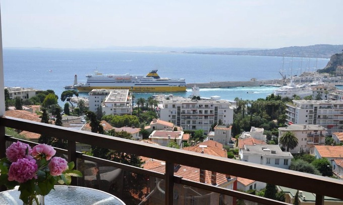 Lazaret Apartment | Nice Mont Boron - Port. Cosy 2-room apartment with sea view, pool and closed garage
