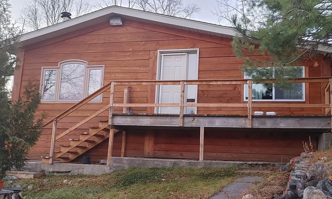 Sudbury District House | Nice Private 2 Bedroom w Lakeside Sauna Gazebo