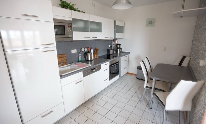 Nordliche Muhlenvorstadt Apartment | Nice quiet apartment with a view of the water and free WiFi
