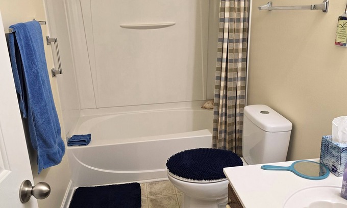 Whites Creek House | Nice quiet neighborhood, 5 min from Interstate 24 West and Interstate 65 South