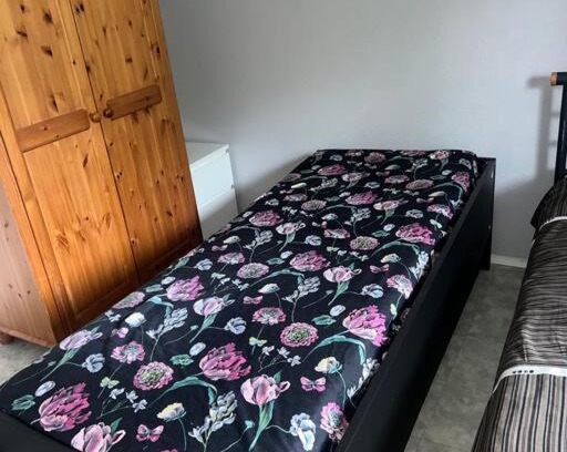 Goteborg Municipality Apartment | Nice room with balcony
