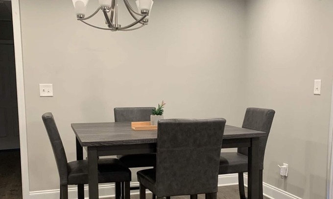 Church Street House | Nice single family home located in Atlanta