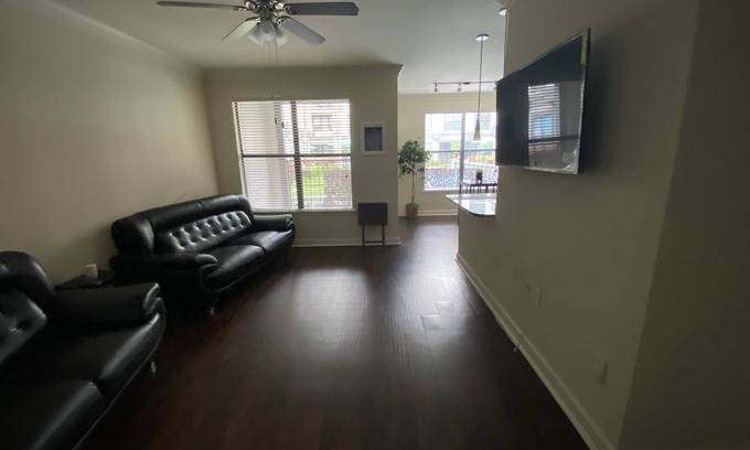 Uptown Apartment | Nice Spacious 1br Near the Galleria Area