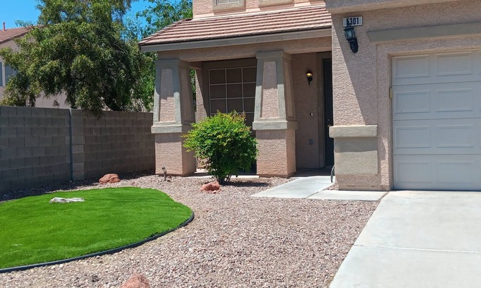 North Las Vegas House | Nice Spacious 2 Story Getaway