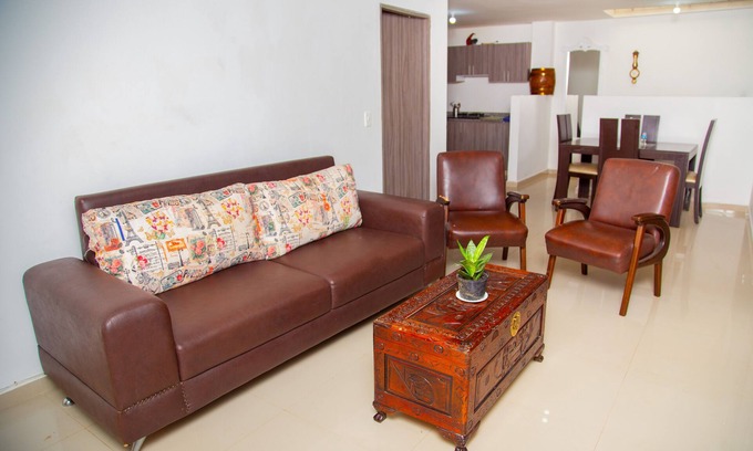 Jamundi House | Nice! Very comfy. Fresh. Quiet neighborhood. .