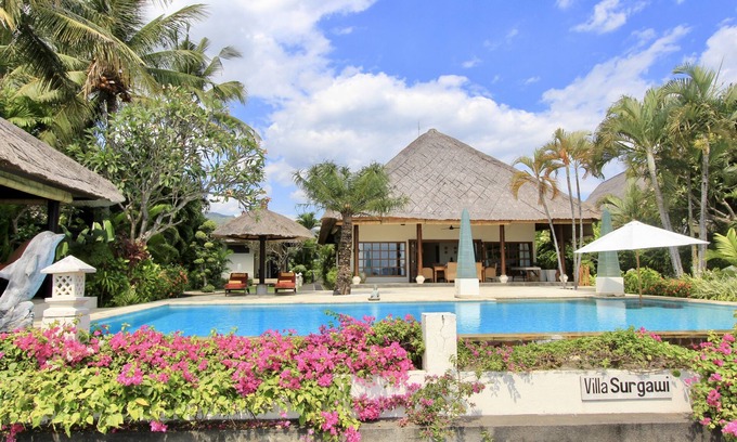 Dencarik Villa | Nice Villa direct on the beach , Lovina area , North Bali