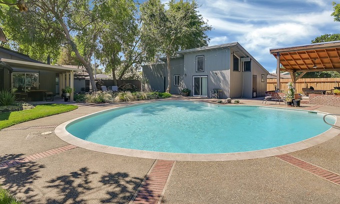 Yuba City House | Nicely remodeled guest house in the heart of Yuba City's Hillcrest neighborhood