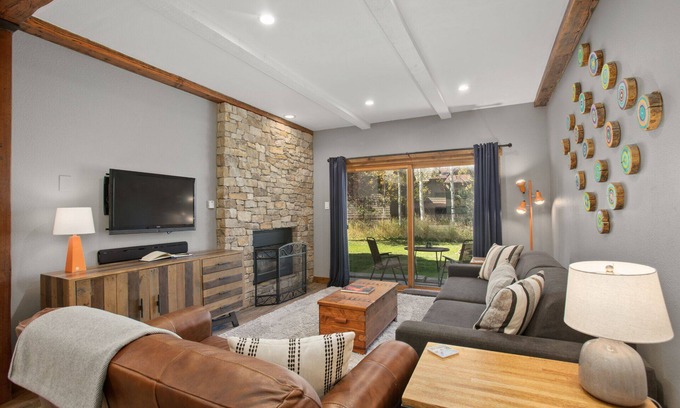 Steamboat Springs Condo | Nicely Updated, Private Washer/Dryer, Outdoor Pool and Hot Tub, Free Bus Route