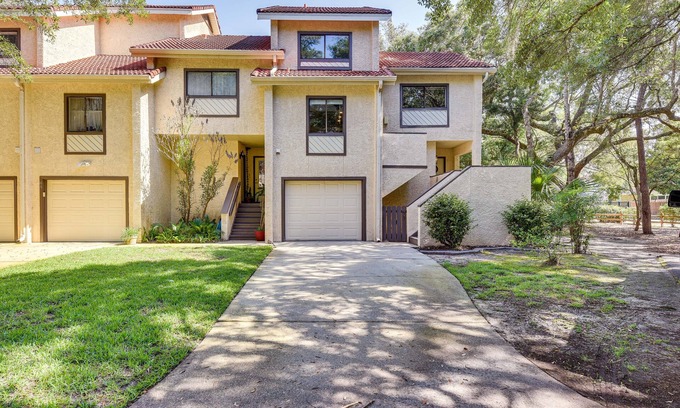 Niceville House | Niceville Retreat w/Boat Dock, Golf Course & Pool