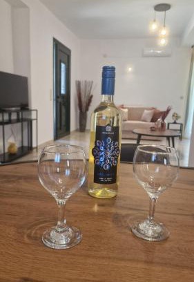 Moschato-Tavros Apartment | Nicole House