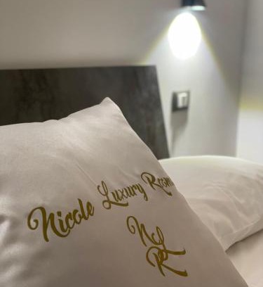 Fondi Bed & Breakfast | NICOLE LUXURY ROOMS