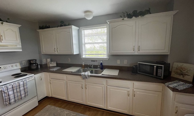 Boothville-Venice House | Nicole’s Clean, Cozy, Nightly Rental