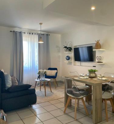 Saint-Jean-de-Bournay Apartment | Nid douillet a la campagne