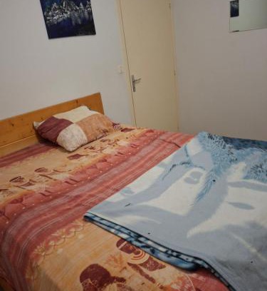 Aiguillon House | Nid douillet